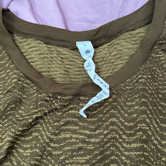 Top - Picture 3 of 4